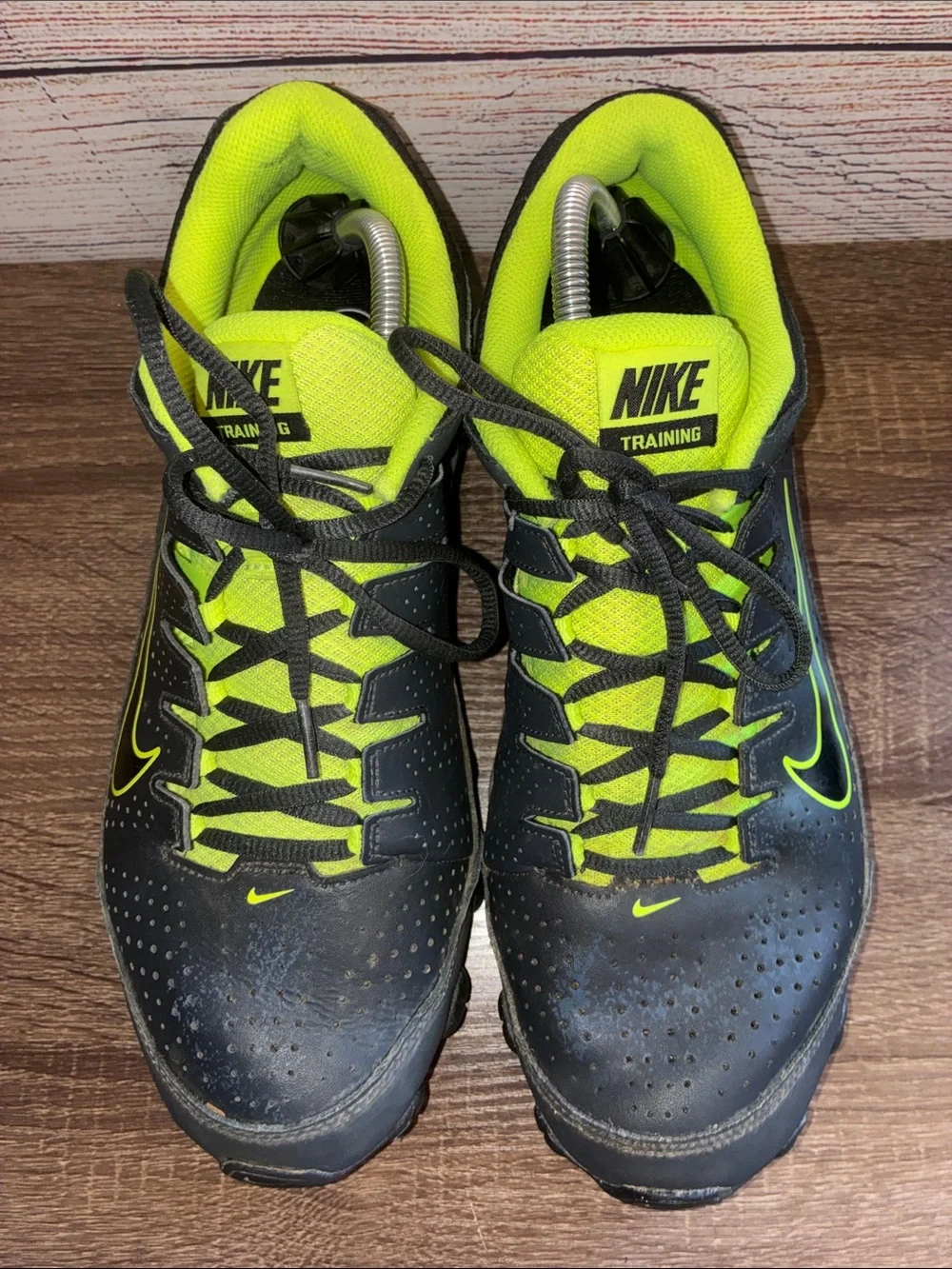 Pre Owned Nike Reax 8 TR Anthracite Black Volt Men’s Size 11.5
